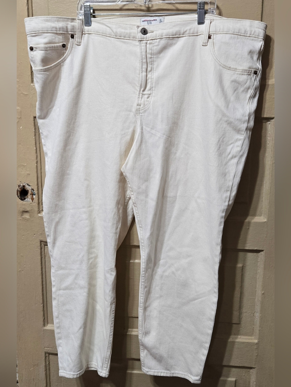 Abercrombie & Fitch The Mom High Rise Off White/Cream Jeans Size: 24R Plus Size